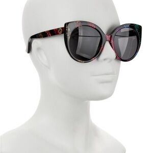Chic Multicolor Cat-Eye Sunglasses